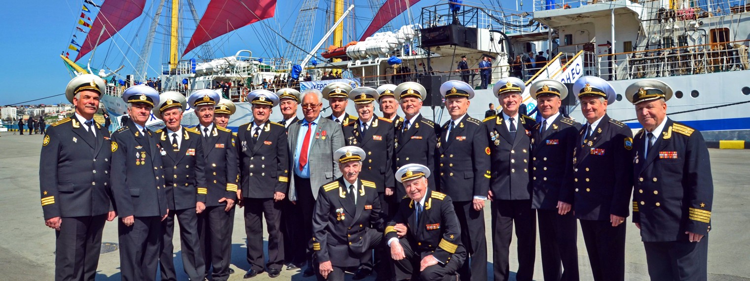 "Корабли на параде". Сергей Колодяжный