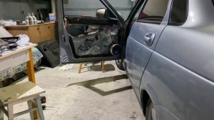 Замена штатных динамиков Лада Приора на эстрадные DL Audio Raven 165