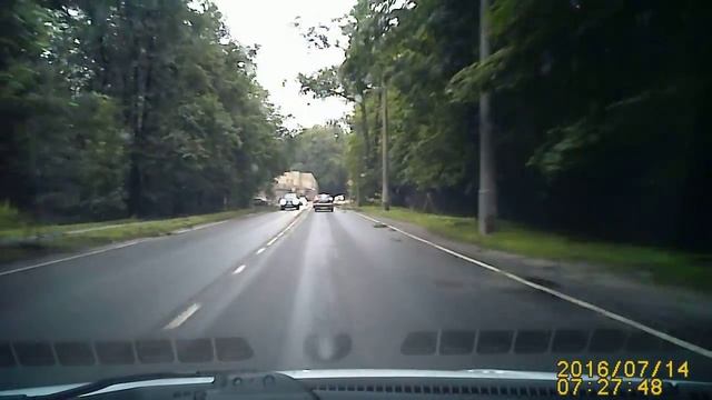 Москва после урагана в ночь с 13 на 14 июля  2016 года (Сокольники) смотреть онлайн