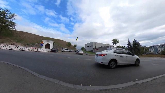 Покатушки на моноколесе и электроскутер в центре Киева. смотреть онлайн