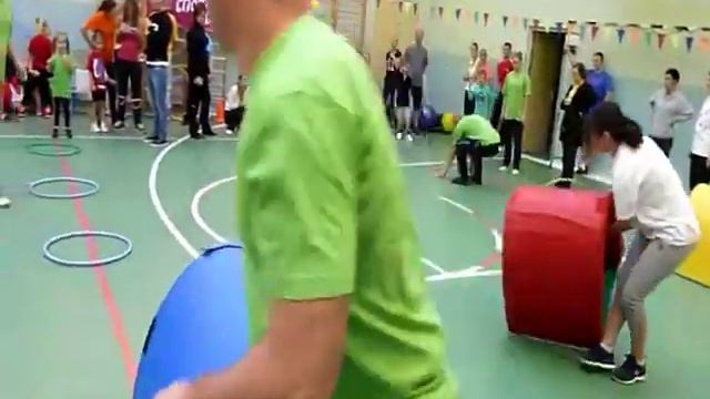 "Папа, мама, я - спортивная семья" смотреть онлайн