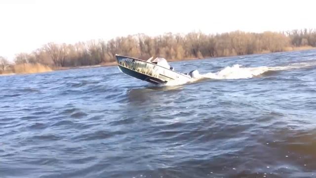 Казанка-5 Suzuki 60 vs Прогресс-2 Yamaha-50 смотреть онлайн