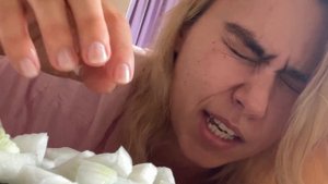 FOILAR готовит овощной суп