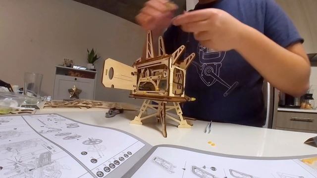 The Rokr Vitascope | Build Video смотреть онлайн