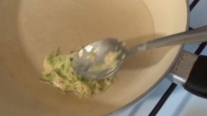 Оладушки из кабачков с сыром и сосисками. Быстро и вкусно!