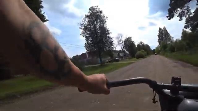 Пересел с гревела на найнер/ещё один велосипед в коллекцию /катаемся по району смотреть онлайн