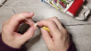 Сани д. Мороза! Получаются бесподобно и я подробно показываю, как это сделать. Крючком. Часть II
