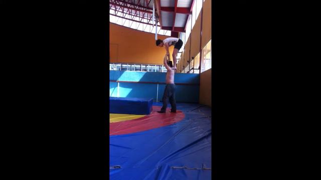 Tlama y Car Duo Kyrioz смотреть онлайн