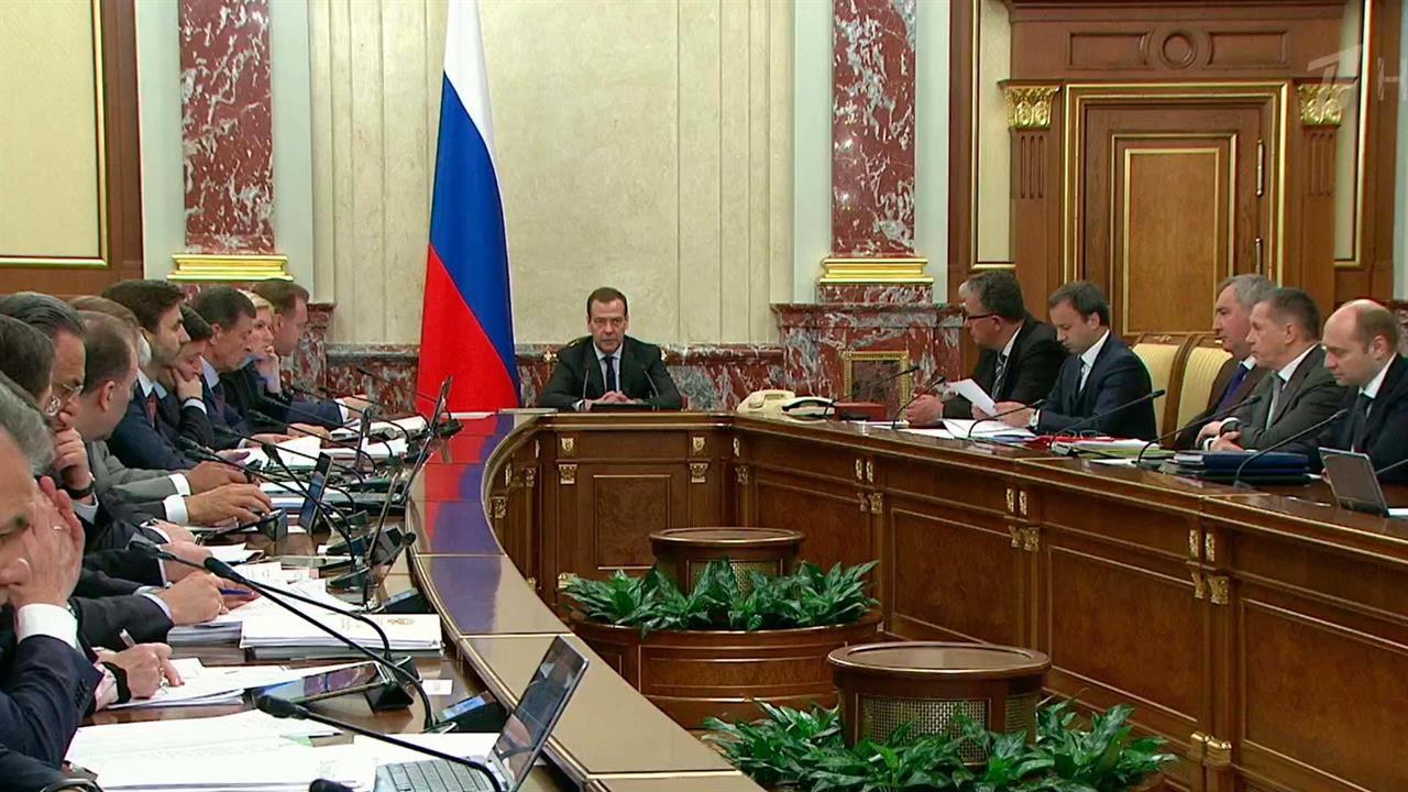 Правительству удалось удержать дефицит бюджета на минимальном уровне