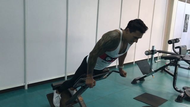 Гиперэкстензия смотреть онлайн