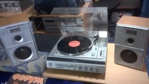 Вега -109 электрофон (проигрыватель виниловых пластинок) из СССР