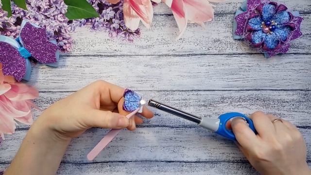 КРАСИВЫЕ БАНТИКИ ИЗ РЕПСОВОЙ ЛЕНТЫ И ФОАМИРАНА! КАНЗАШИ / МАСТЕР КЛАСС / RIBBON BOWS / DIY смотреть онлайн