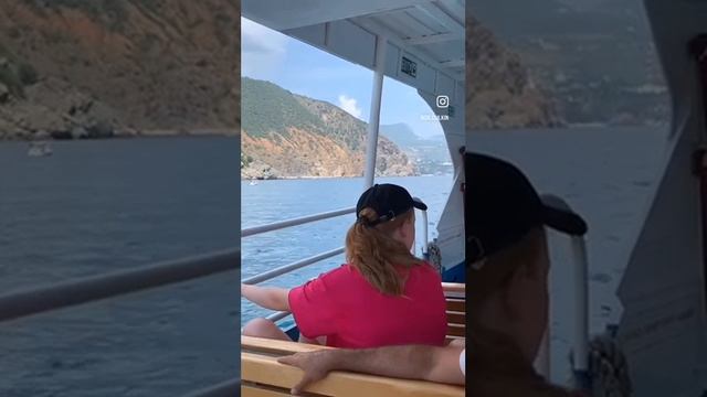 Ялта. Парус. Крым. Гурзуф. Гора Медведь. #натеплоходе #морскаяпрогулка