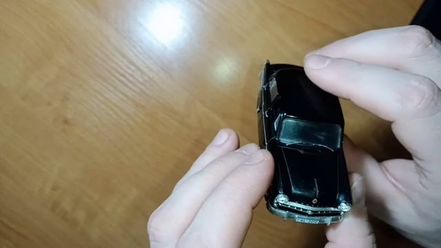 Москвич 407. Обзор одного из лучших советских автомобилей в масштабе 1-43.mp4 смотреть онлайн