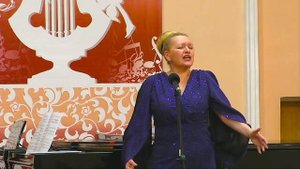 В шумном платье муаровом. Романс на стихи Игоря Северянина.