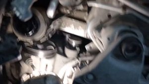Как снять Генератор с Renault Laguna II