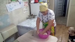 Тесто для пельменей. На молоке и кипятке.