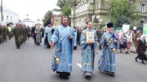 Крестный ход в праздник Феодоровской иконы Божией Матери