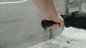 Как просверлить коронкой отверстие без пыли. Очень простой и действенный способ