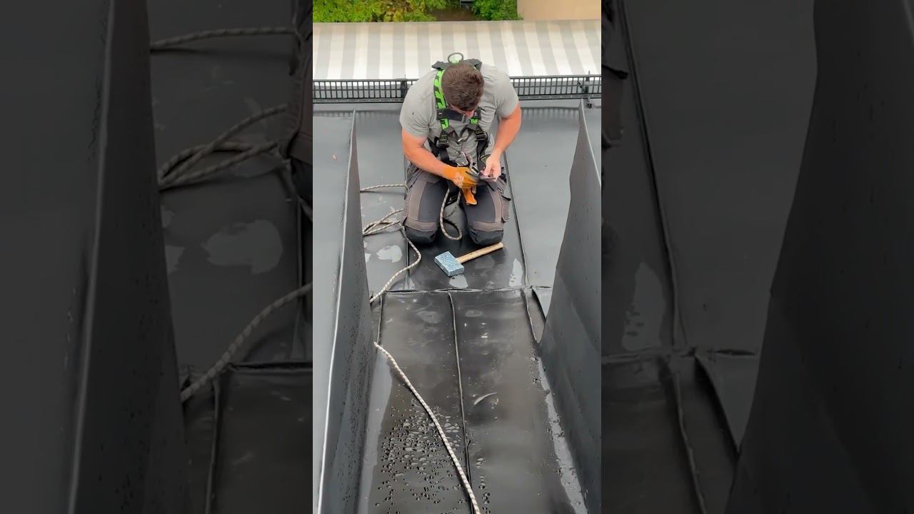 А кто то ща допиз #фальцеваякровля #roof