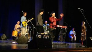 Поющие гитары