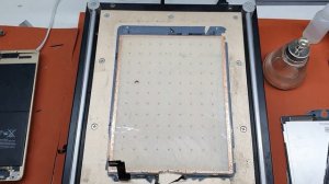 Замена стекла ipad air2 часть 1