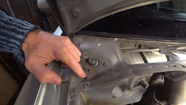 Снятие - Установка Жабо. Subaru Forester SF смотреть онлайн