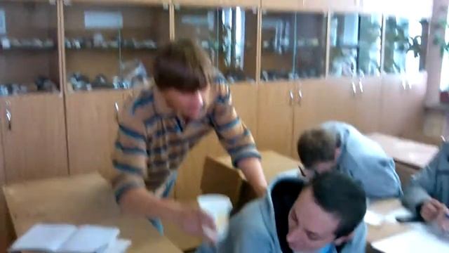 Колян и Ко заряжают воду 3.mp4