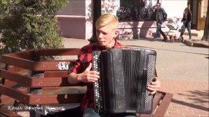 АТТЕСТАТ В КРОВИ (гр. Бутырка - кавер) на баяне от Вани!