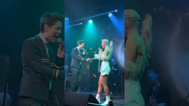 Юля Паршута и Марк Тишман- Больно,но красиво смотреть онлайн