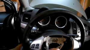Как снять руль Mitsubishi Lancer 10