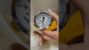 Молокоотсосы - ручной или электронный? Сравниваем эффективность с манометром.