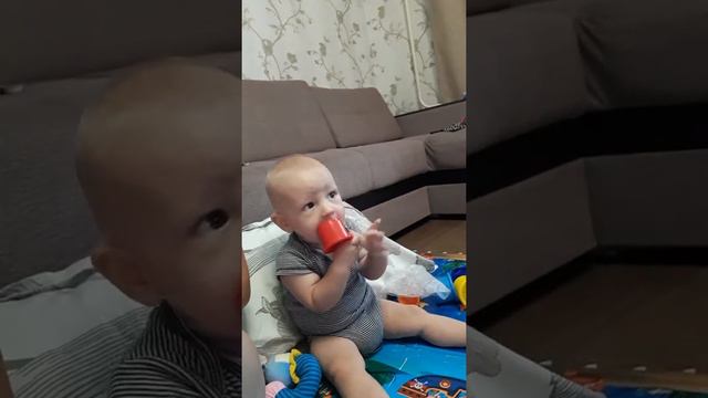 Просмотр любимых мультиков!!! Акуленок я туруруру😍🤩🤗