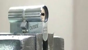 Вскрытие Abloy Protec твердосплавной коронкой