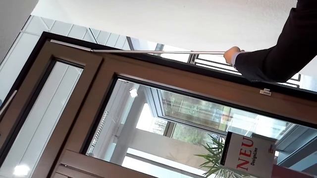 Дистанционное открывание фрамуги штангой-карданом от Unilux смотреть онлайн