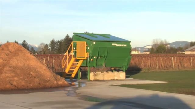 ANRON GREEN POULTRY MORTALITY COMPOSTER ON FARM смотреть онлайн