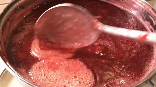 Рецепт самого вкусного домашнего варенья из клубники