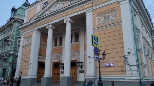 Фонтан на Биржевой площади. #Ильинка и Гостиный двор на пути к Красной площади и Кремлю #Moscow