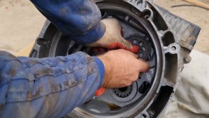 PowerShift DCT 450   Купили в москве на обмен коробку за 140т.р  Смотрите что продают разбор Кпп