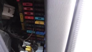 предохранитель на прикуриватель nissan march k11