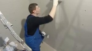 Нанесение финишной шпаклевки с материалами Ivsil