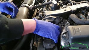 MERCEDES C-CLASS W204 - Engine Oil & Filter Replacement How To Change C180 C200 C220 C250 CDI M651