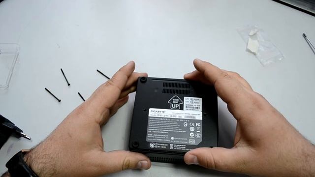 Собираем мини неттоп от фирмы GIGABYTE BRIX. Бюджет 200$ смотреть онлайн