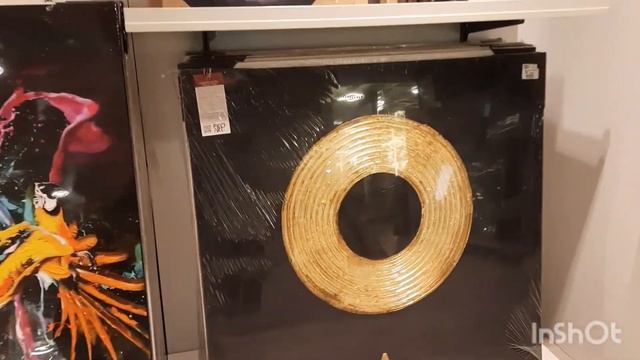 поход в мебельный магазин.  Просто посмотреть что есть.