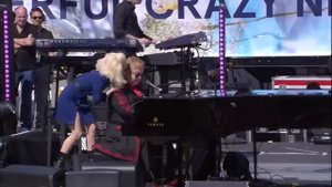Elton John feat. Lady Gaga - Don’t Let The Sun Go Down On Me (Live on the Sunset Strip)