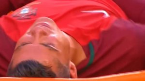 Травма Криштиану Роналду при матче с Францией(Euro 2016) HD