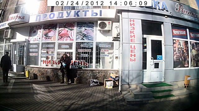 бомж моет голову смотреть онлайн