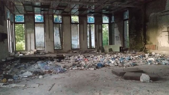 Кострома.Парк Берендеевка.Заброшенная ВДНХ и спортплощадка -часть 2