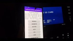 LeafHacker : перевод магнитолы Leaf на английский язык