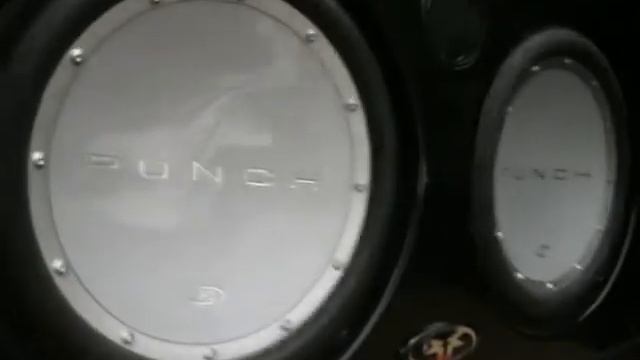 2 Rockford Fosgate P3 12's Bass смотреть онлайн